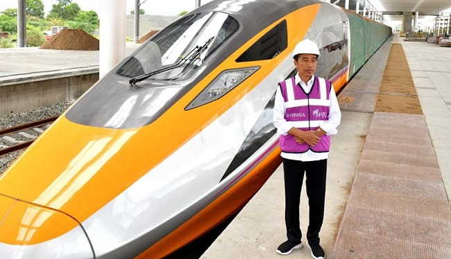 Semua Utang Proyek Kereta Cepat Jakarta-Bandung Kini Dijamin APBN, Pengamat: Apa yang Terjadi Bu Menkeu