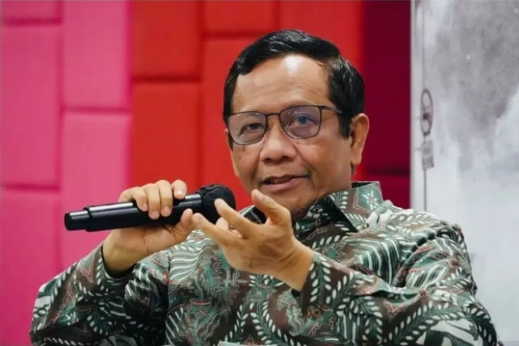 Silfester Tak Kunjung Ditangkap, Mahfud MD: Pasti Ada yang Lindungi